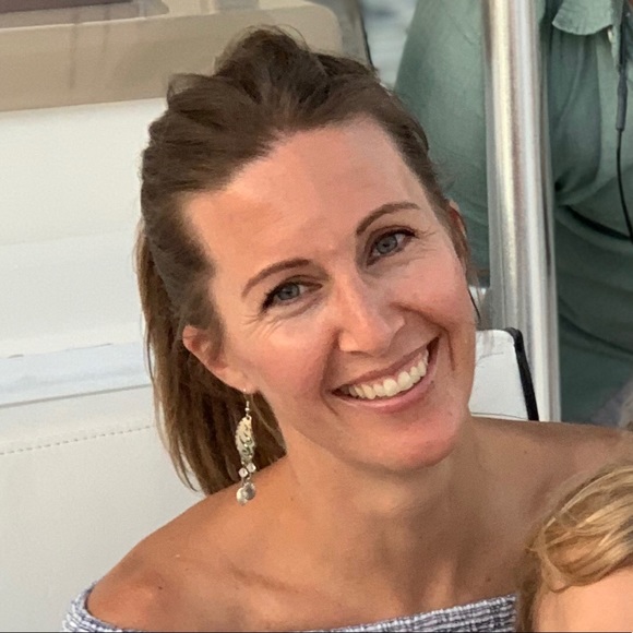 Meet your Posher, Sarah - Picture 1 of 1